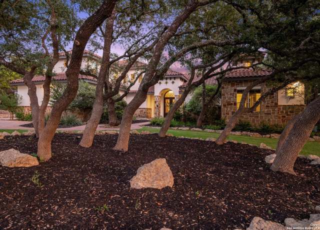Property at 133 Fair Spgs, Boerne, TX 78006, 5 beds, 4.5 baths