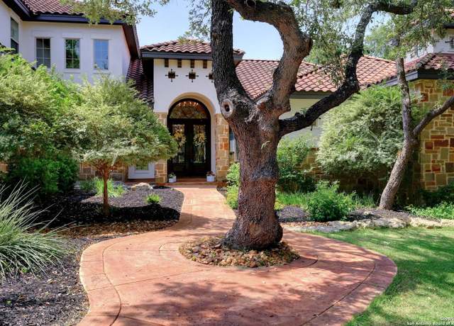 Property at 133 Fair Spgs, Boerne, TX 78006, 5 beds, 4.5 baths
