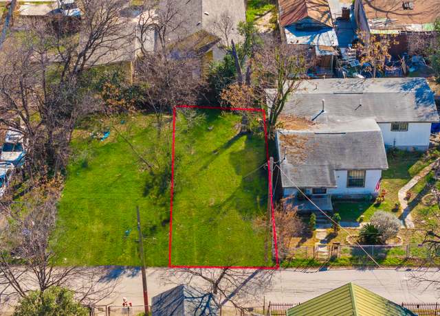 Property at 1116 Torreon St, San Antonio, TX 78207
