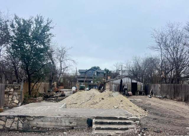 Property at 136 University Ave, San Antonio, TX 78201-6324
