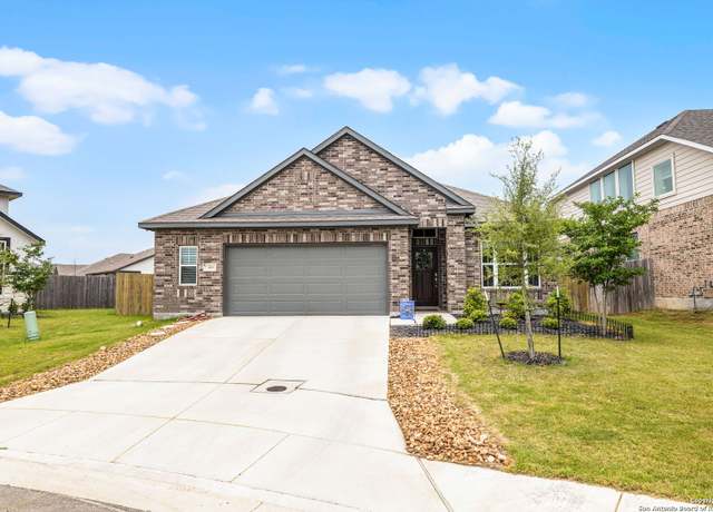 Property at 1011 Kinzig, New Braunfels, TX 78130, 3 beds, 2 baths