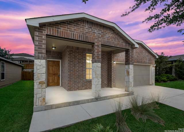 Property at 7631 Paraiso Pt, Boerne, TX 78015, 3 beds, 2 baths