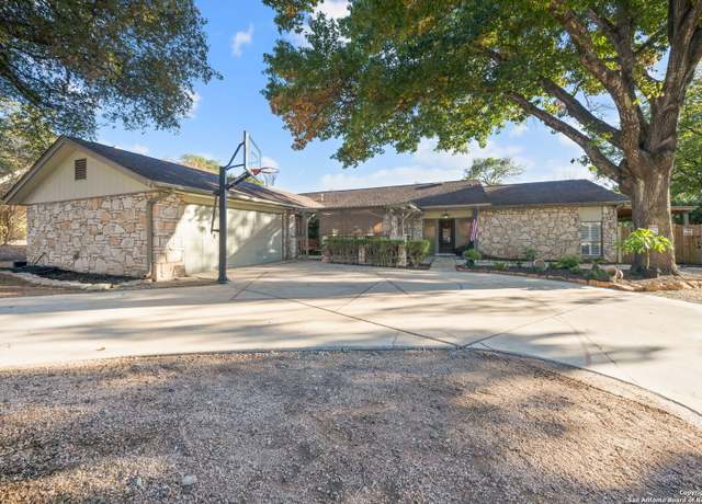 Property at 2810 Marlborough Dr, San Antonio, TX 78230-4543, 4 beds, 2 baths