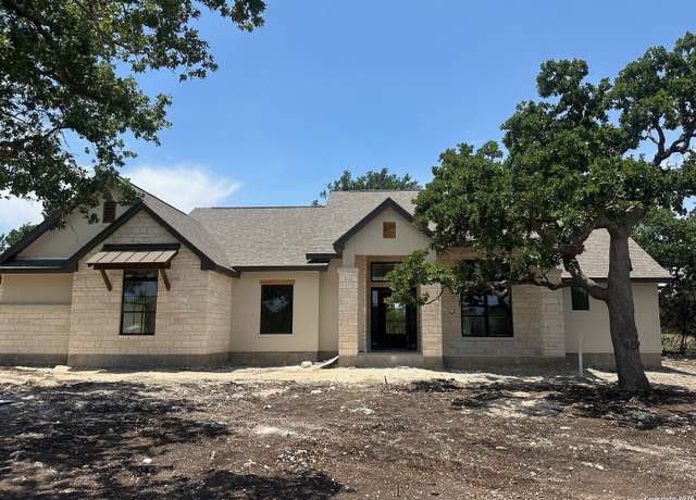 Property at 434 Hanging Oak, Spring Branch, TX 78070, 4 beds, 3 baths
