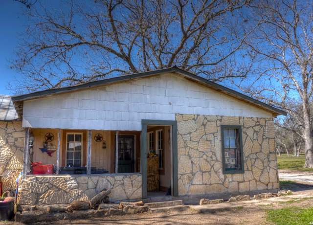 Property at 151 Mountain St, Leakey, TX 78873, 3 beds, 1 bath