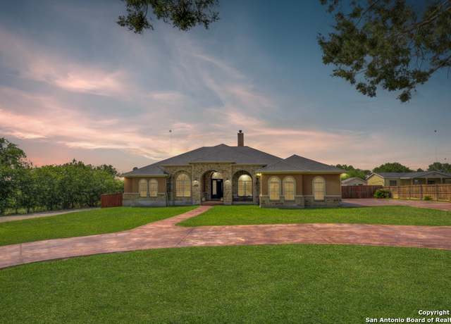 Property at 1755 Wiedner, Cibolo, TX 78108, 4 beds, 2.5 baths