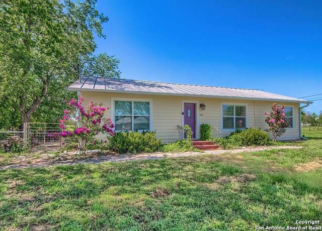 Property at 660 Ranch Road 1, Stonewall, TX 78671, 3 beds, 1 bath