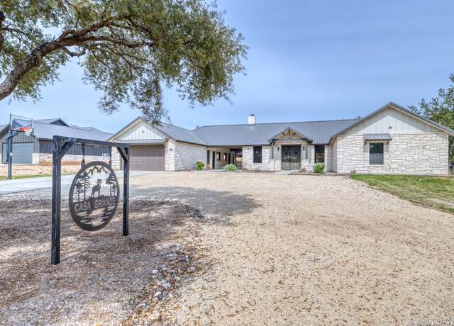 Property at 1416 Mountain Valley Dr, Concan, TX 78838, 6 beds, 6.5 baths
