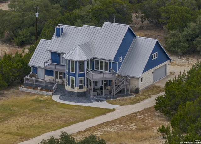 Property at 592 Lakepark Dr, Lakehills, TX 78063-6236, 4 beds, 2.5 baths