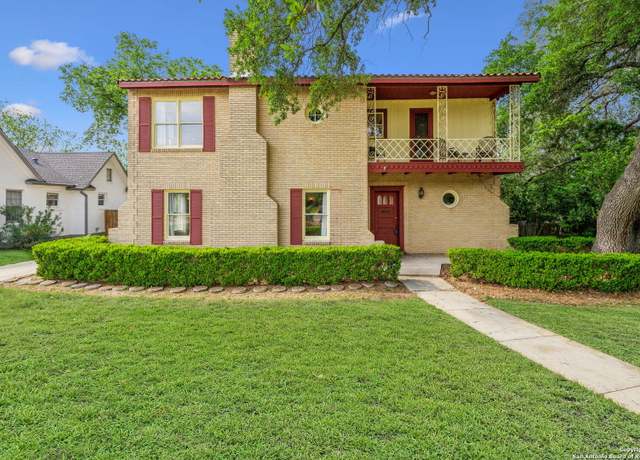 Property at 2112 W Gramercy, San Antonio, TX 78201, 3 beds, 2.5 baths