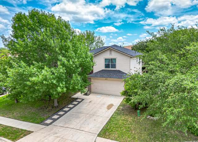 Property at 609 San Augustine, New Braunfels, TX 78132, 3 beds, 2.5 baths