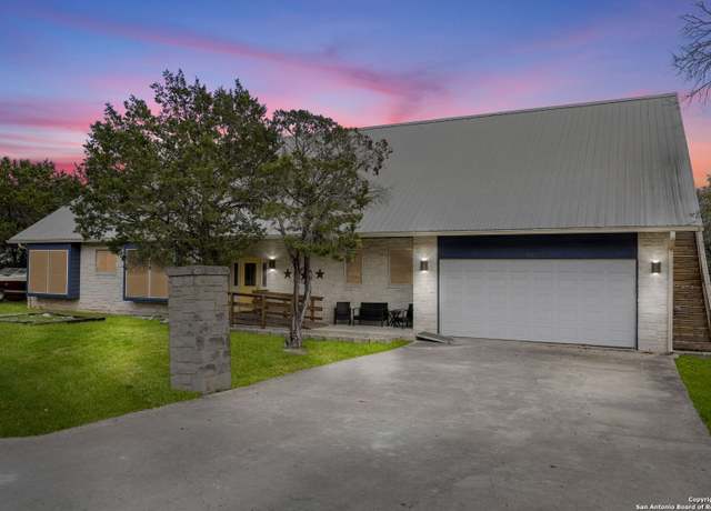Property at 1562 Bonnyview, Canyon Lake, TX 78133, 4 beds, 4.5 baths