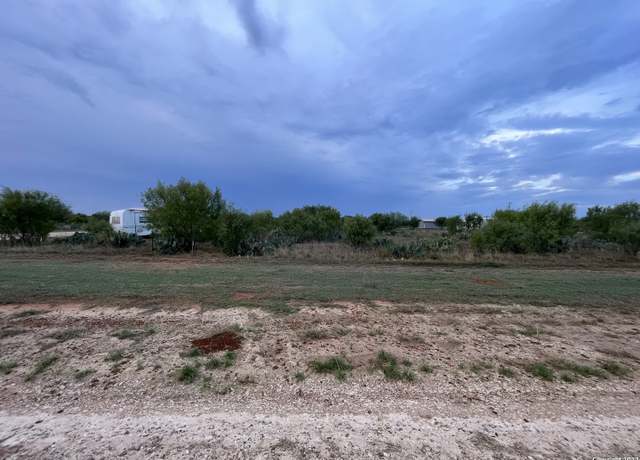 Property at TBD Cr 3435 Lot 13 Blk 9, Pearsall, TX 78061