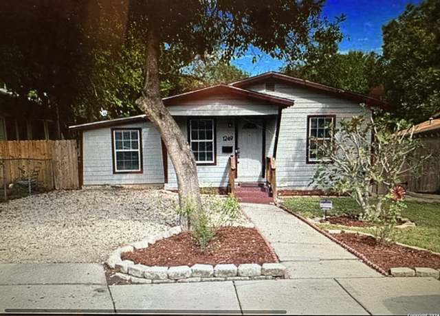 Property at 1249 W Hermosa Dr, San Antonio, TX 78201-3637, 3 beds, 2 baths