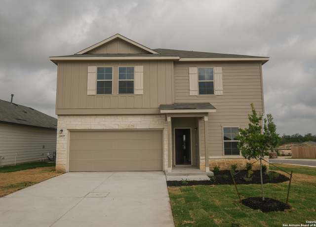 Property at 8421 Roadrunner Psge, San Antonio, TX 78222, 3 beds, 2 baths