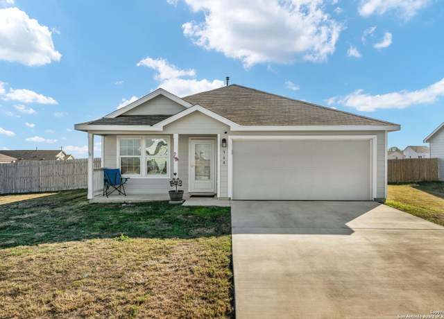 Property at 360 Agave Cir, Jourdanton, TX 78026-1622, 3 beds, 2 baths