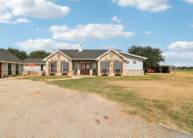 Property at 1891 Tx-97, Floresville, TX 78114, 4 beds, 3 baths