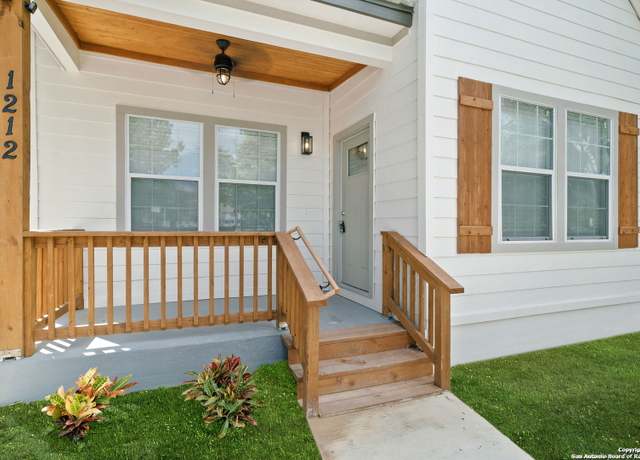 Property at 1212 Morales, San Antonio, TX 78207, 3 beds, 2 baths