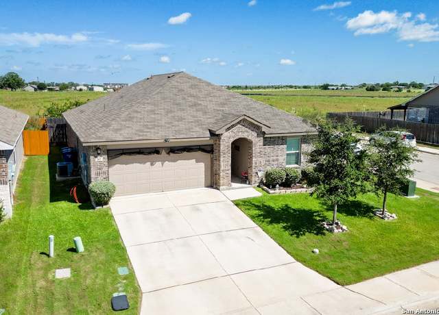 Property at 367 Pronghorn, New Braunfels, TX 78130, 4 beds, 2 baths