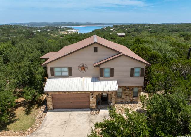 Property at 1350 Colleen, Canyon Lake, TX 78133, 3 beds, 2.5 baths