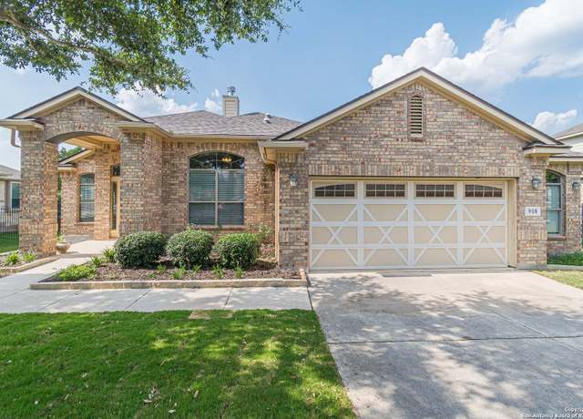 Property at 918 San Pedro, New Braunfels, TX 78132, 3 beds, 2 baths