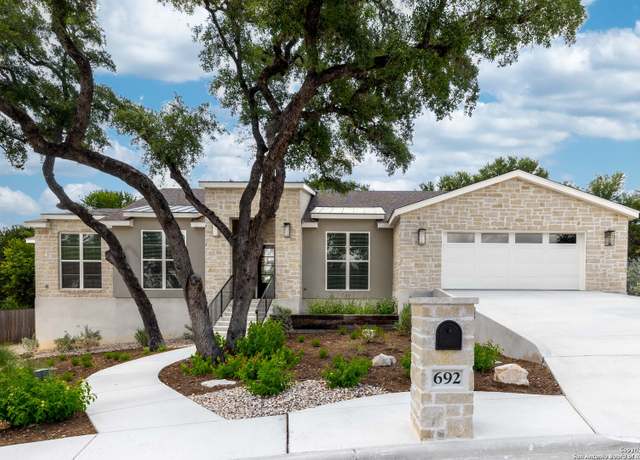 Property at 692 Acorn Dr, New Braunfels, TX 78130, 4 beds, 3 baths