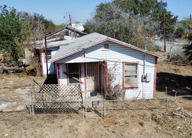 Property at 1703 N 5th, Crystal City, TX 78839, 2 beds, 1 bath