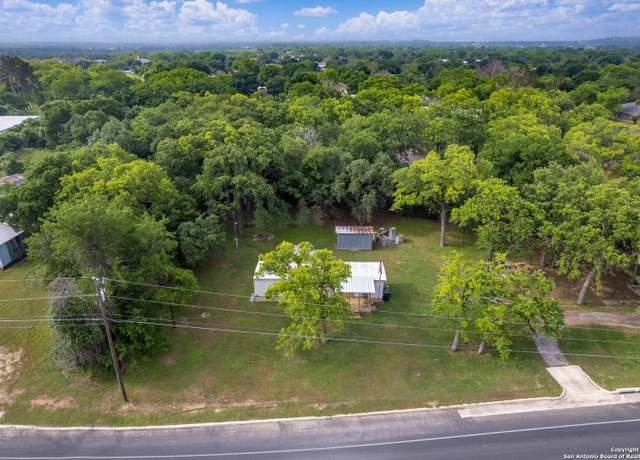 Property at 231 Morning Glory Dr, Fredericksburg, TX 78624, 2 beds, 1 bath