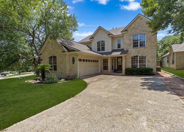 Property at 1326 Walkers Way, San Antonio, TX 78216, 4 beds, 3 baths