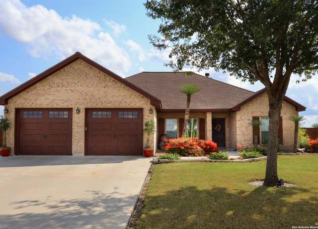 Property at 145 Deer Run Trce, Three Rivers, TX 78071, 3 beds, 2.5 baths