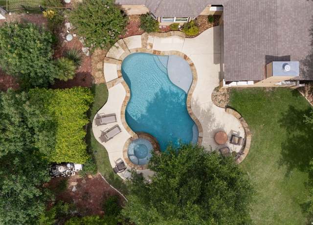 Property at 25611 Desert Rainbow, Boerne, TX 78006, 4 beds, 2.5 baths
