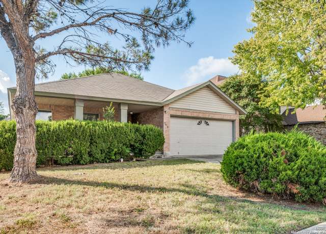 Property at 9618 Diamond Clf, Helotes, TX 78023, 3 beds, 2 baths