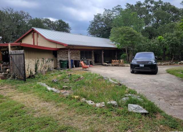 Property at 9230 E Valley View Ln, San Antonio, TX 78217, 3 beds, 2.5 baths