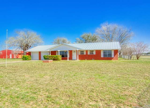Property at 12157 Fm 775, La Vernia, TX 78121, 3 beds, 2 baths