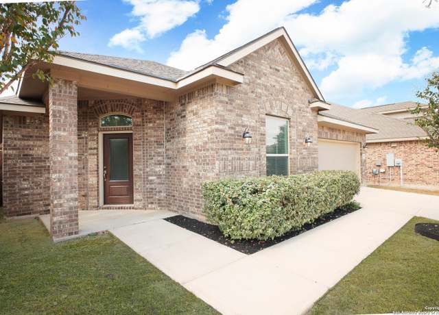 Property at 29625 Elkhorn Rdg, Boerne, TX 78015-5104, 4 beds, 3 baths