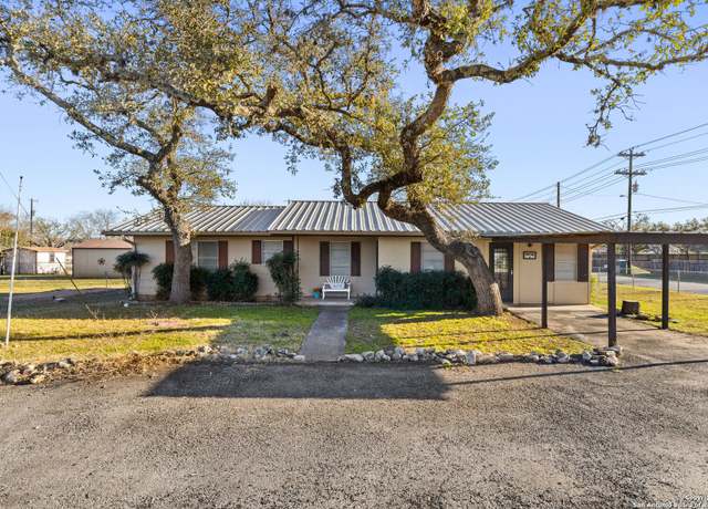 Property at 605 W Ash Dr, Johnson City, TX 78636, 3 beds, 1.5 baths