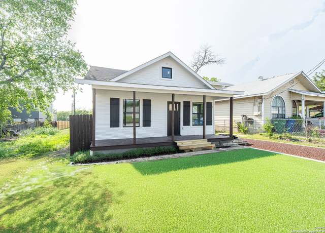 Property at 623 S Monumental, San Antonio, TX 78203, 3 beds, 2 baths