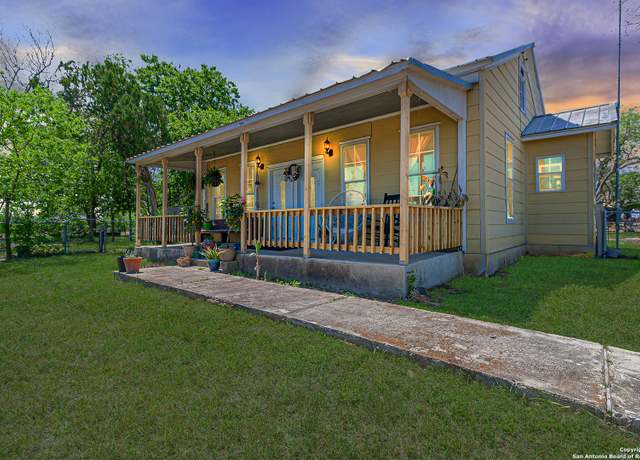 Property at 6432 Fm725, New Braunfels, TX 78130, 4 beds, 2 baths