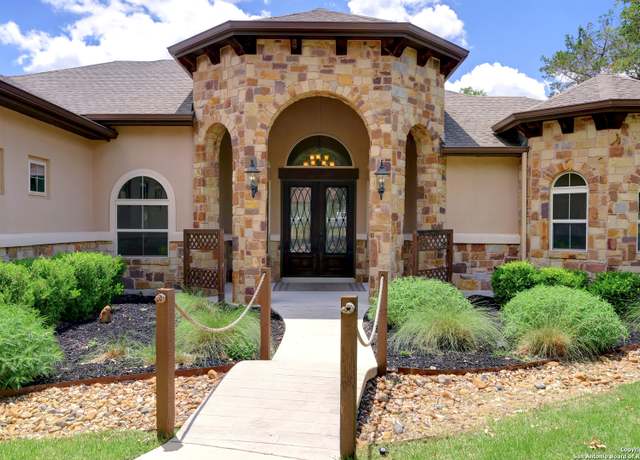 Property at 226 Heavens Way, San Antonio, TX 78260, 3 beds, 3 baths