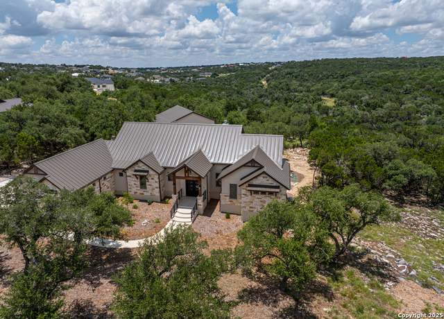 Property at 1321 Powder Ridge Rd, New Braunfels, TX 78132, 4 beds, 3.5 baths