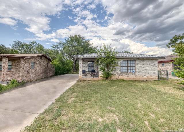 Property at 258 Prairie St, Uvalde, TX 78801, 3 beds, 2 baths