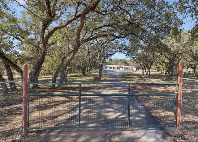 Property at 1031 Talley Rd, San Antonio, TX 78253, 3 beds, 1.5 baths