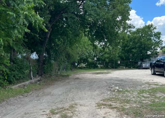 Property at 212 Wilmot St, San Antonio, TX 78237