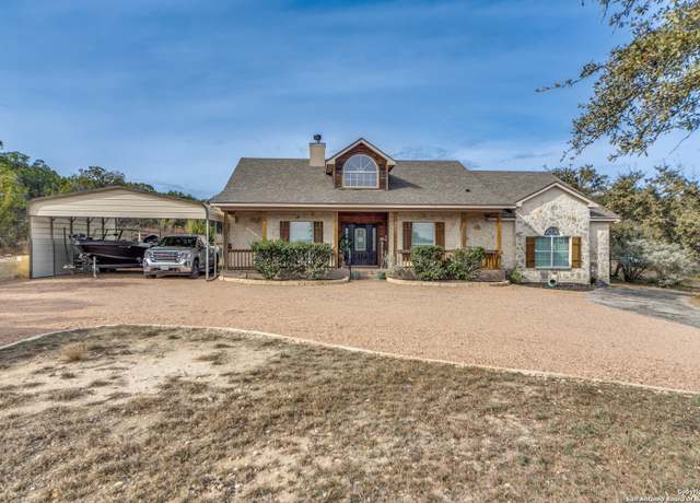Property at 517 Thoroughbred Ln, Spring Branch, TX 78070-3763, 5 beds, 3 baths