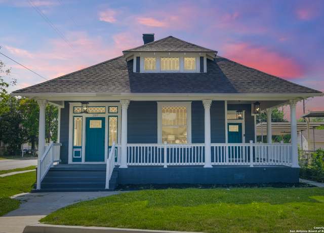 Property at 207 Loretta Pl, San Antonio, TX 78210, 4 beds, 2 baths