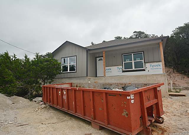 Property at 3316 Contour Dr, Spring Branch, TX 78070, 3 beds, 2 baths