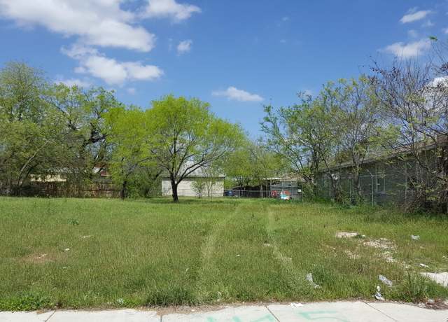 Property at 415 Amires Pl, San Antonio, TX 78237