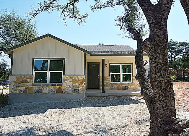 Property at 521 Lariat Pass, Spring Branch, TX 78070, 3 beds, 2 baths