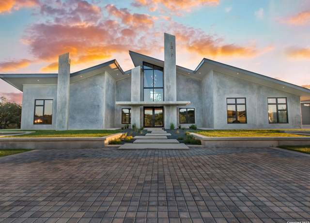 Property at 1317 Hwy 39, Hunt, TX 78024, 4 beds, 4.5 baths