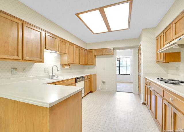 Property at 16923 Hidden Timber Wood, San Antonio, TX 78248, 3 beds, 2 baths